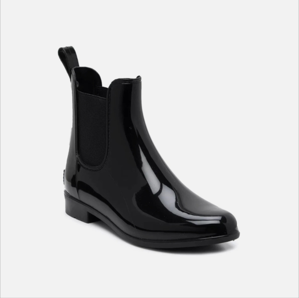 Marc Fisher Rain Boot Ankle Glossy Black Chelsea Chic Sleek Fall Winter Bootie